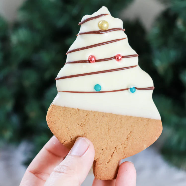Molly Woppy white chocolated coated gingerbread xmas tree to add to your gift hamper.