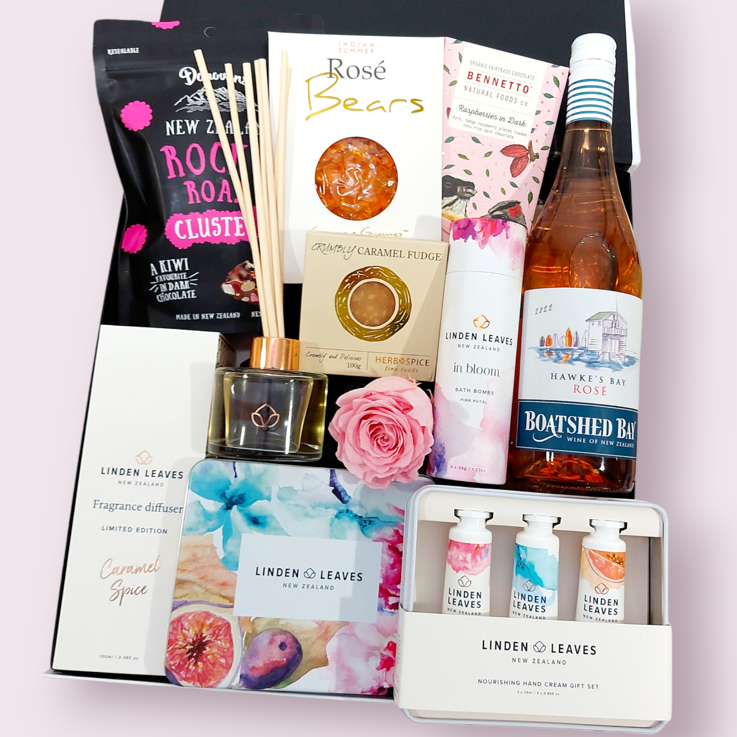 Superwoman- Handcream, Bathbombs, Diffuser, & Wine Pamper Hamper