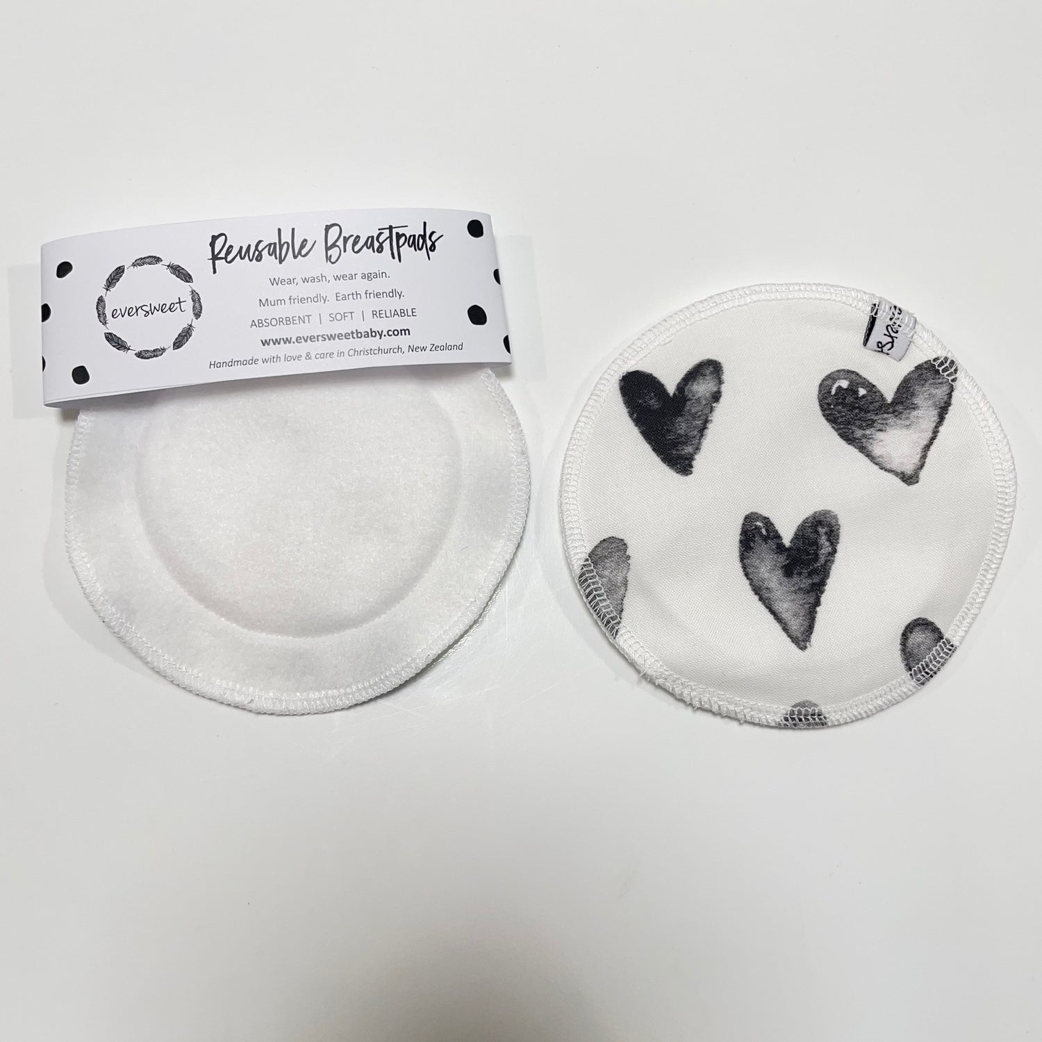 Eversweet Breast pads to add to your baby gift hamper.