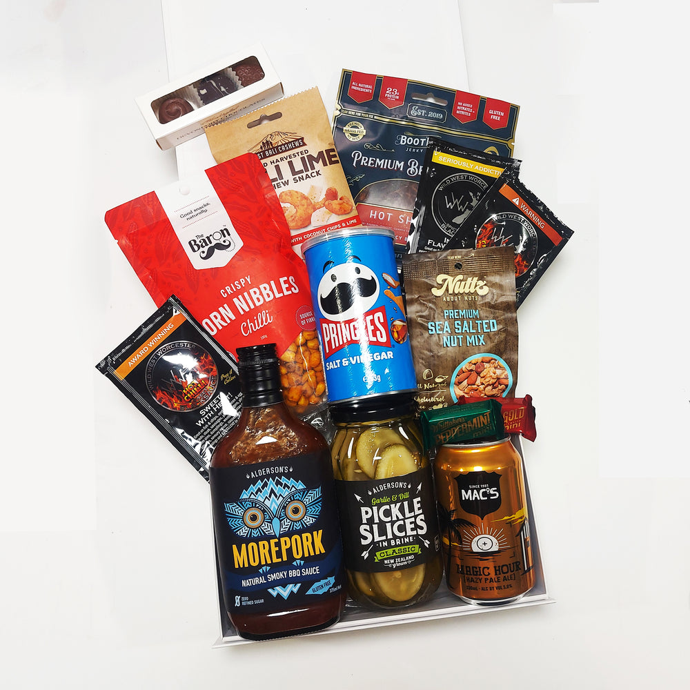 O daddy O Mens gift box with Worcester sauces, pickles, beer and more. Presented in a Modern gift Box.
